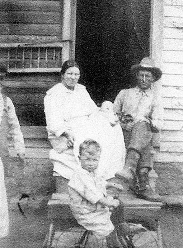 Payne Family
(a son of Levi Newton Payne?)