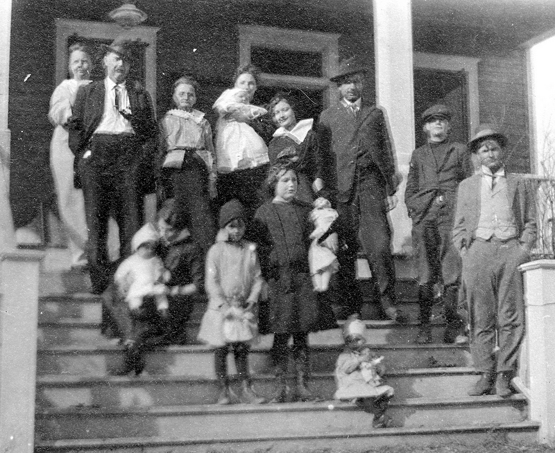 Stamper Family, Wizard Wells, Texas